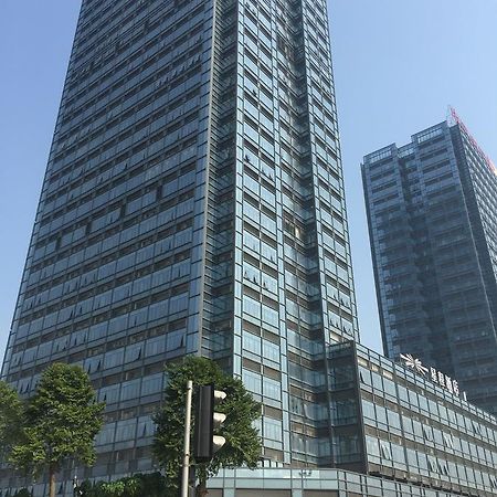 Days Inn South Guangzhou Raiway Station Екстер'єр фото