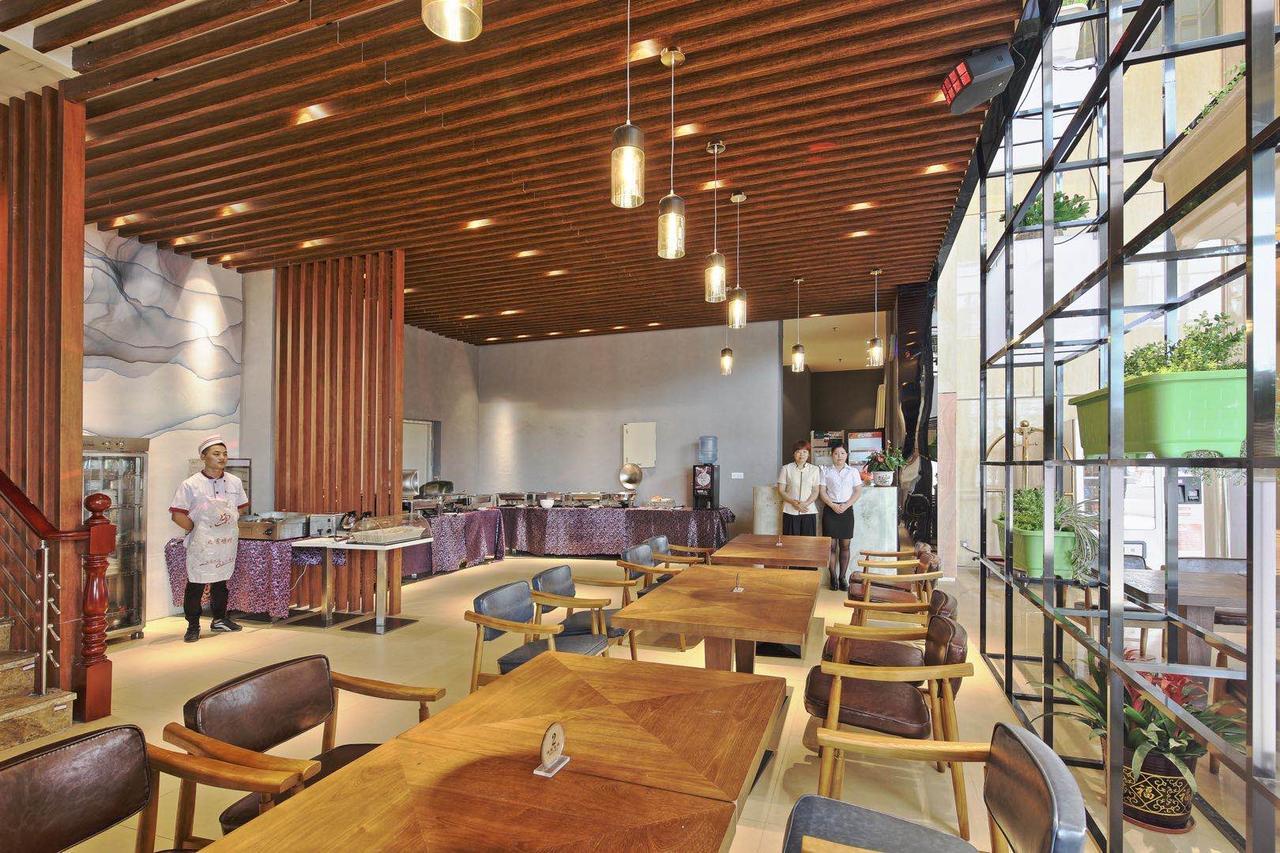 Days Inn South Guangzhou Raiway Station Екстер'єр фото