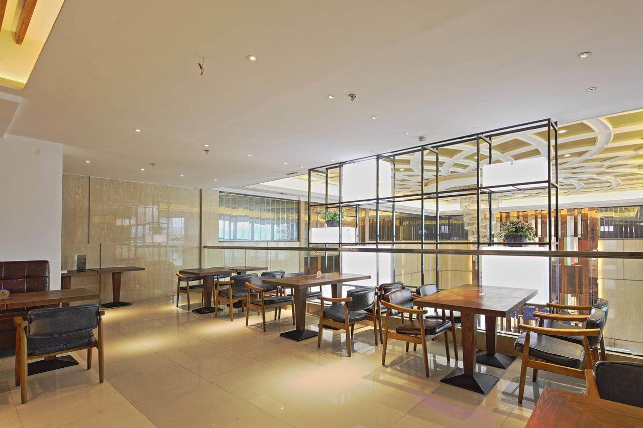 Days Inn South Guangzhou Raiway Station Екстер'єр фото